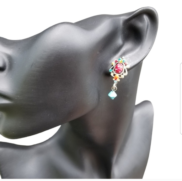 F.A.I.T.H BRAND NWT SILVERTONED & AUSTRIAN CRYSTAL EARRINGS - Picture 4 of 5